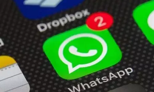 तुमचा Whatsapp वरचा खेळ होतो, पण आमचा जीव जातो. तुमचा Whatsapp वरचा खेळ होतो, पण आमचा जीव जातो.