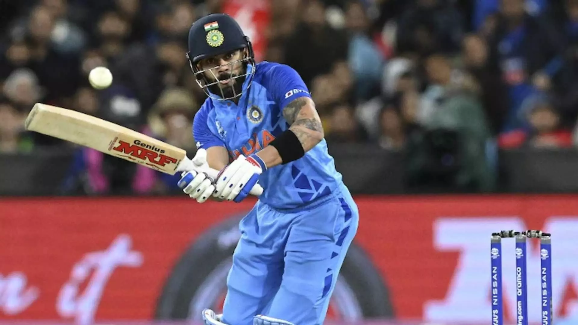 IND vs PAK T20 World Cup कोहलीच्या आतषबाजीने मेलबर्नमध्ये भारताचा विराट विजय