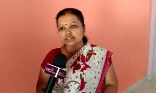 ज्वारीच्या भाकरीने महिलेला दिले जगण्याचे बळ ज्वारीच्या भाकरीने महिलेला दिले जगण्याचे बळ