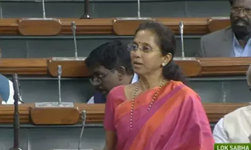 मोबाईल वरील डेटाचे संरक्षण कसं होणार: खा.सुप्रिया सुळे यांचा लोकसभेत सवाल