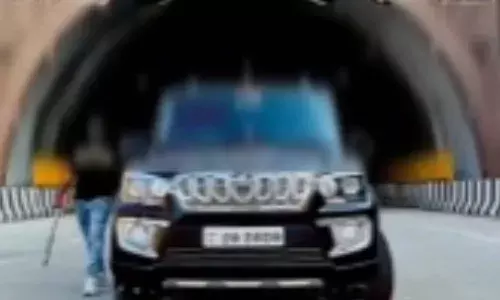 SamruddhiMahamarg हवेत फायरिंग नडली: युट्युबरवर गुन्हा दाखल