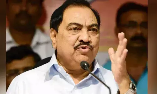 एकट्या मुंबईचा विकास महत्त्वाचा आहे का? एकनाथ खडसे यांचा सवाल एकट्या मुंबईचा विकास महत्त्वाचा आहे का? एकनाथ खडसे यांचा सवाल