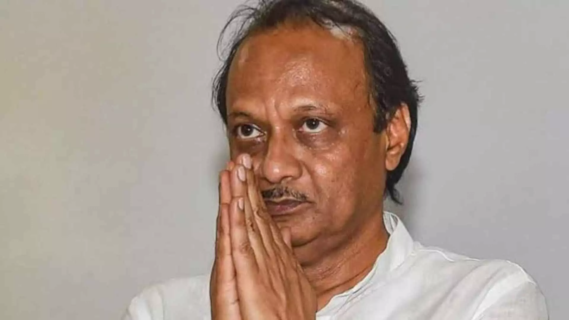 Ajit Pawar अजित पवारांनी मागितली माफी.