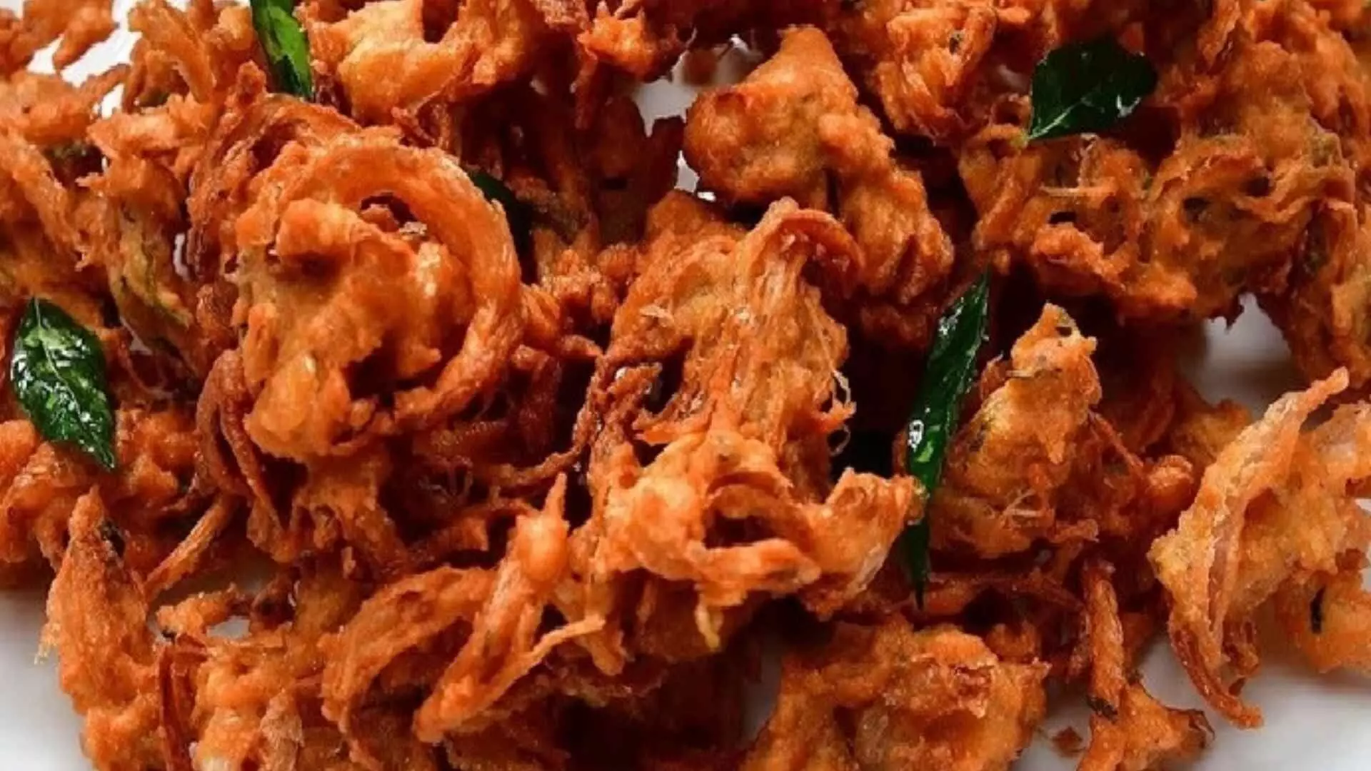 गुलाबी थंडीत रंगला नंदुरबारात भजी महोत्सव...