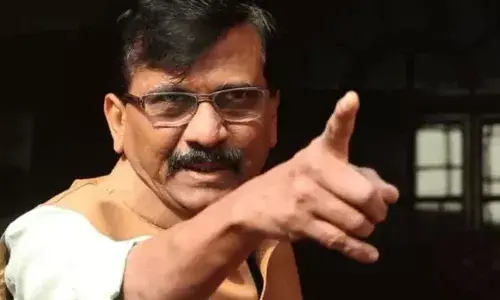शिंदे गटाच्या आरोपांवर संजय राऊत यांचा पलटवार शिंदे गटाच्या आरोपांवर संजय राऊत यांचा पलटवार
