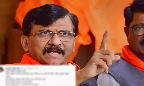 Sanjay Raut : चिन्ह आणि नाव मिळवण्यासाठी 2 हजार कोटींचा सौदा, संजय राऊत यांचा गंभीर आरोप Sanjay Raut : चिन्ह आणि नाव मिळवण्यासाठी 2 हजार कोटींचा सौदा, संजय राऊत यांचा गंभीर आरोप