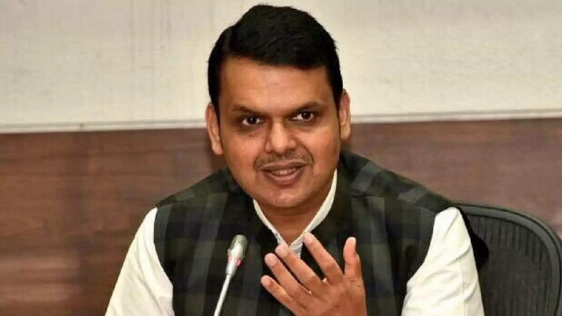 Devendra Fadnavis : उद्या राज्याचा आर्थिक पाहणी अहवाल; फडणवीसांच्या अर्थसंकल्पात काय असणार ?