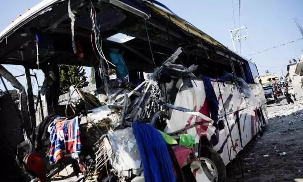 Buldhana Accident Update : समृद्धी महामार्गावर खासगी बसचा अपघात, मृतांच्या नातेवाईकांना पाच लाखांची मदत