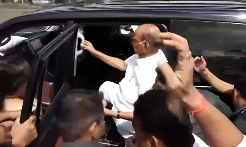 Maharashta Politics : शरद पवार पुन्हा मैदानात Maharashta Politics : शरद पवार पुन्हा मैदानात