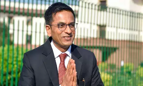 भाजप आमदाराची हिंमत बघा, थेट सर्वोच्च न्यायालयावर केली टीका भाजप आमदाराची हिंमत बघा, थेट सर्वोच्च न्यायालयावर केली टीका