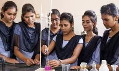 आमची विज्ञानवाट अजूनही बिकटचं आमची विज्ञानवाट अजूनही बिकटचं