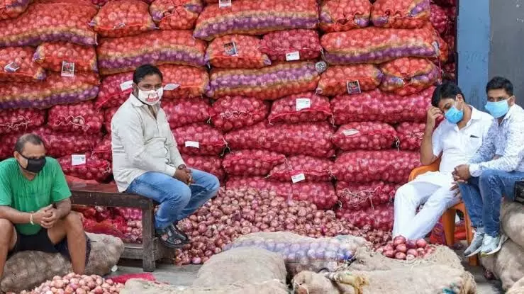 सरकारने केली शेतकऱ्यांच्या स्वप्नांची माती