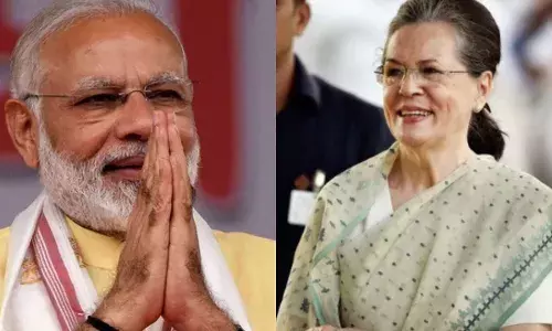 जातिनिहाय जनगणनेवर संसदेच्या विशेष अधिवेशनात चर्चा करा - सोनिया गांधी जातिनिहाय जनगणनेवर संसदेच्या विशेष अधिवेशनात चर्चा करा - सोनिया गांधी