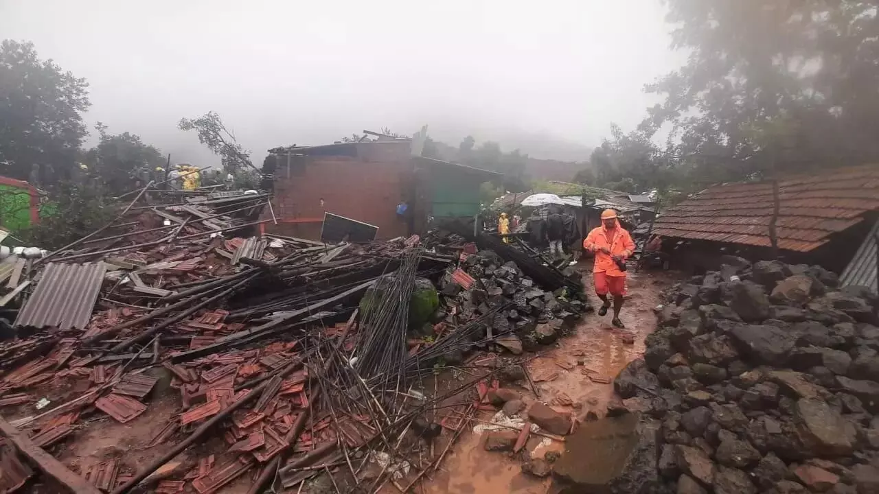 Irsalwadi Landslide : शोध न लागलेल्या ५७ व्यक्तींच्या नातेवाईकांना सानुग्रह अनुदान देण्याची घोषणा