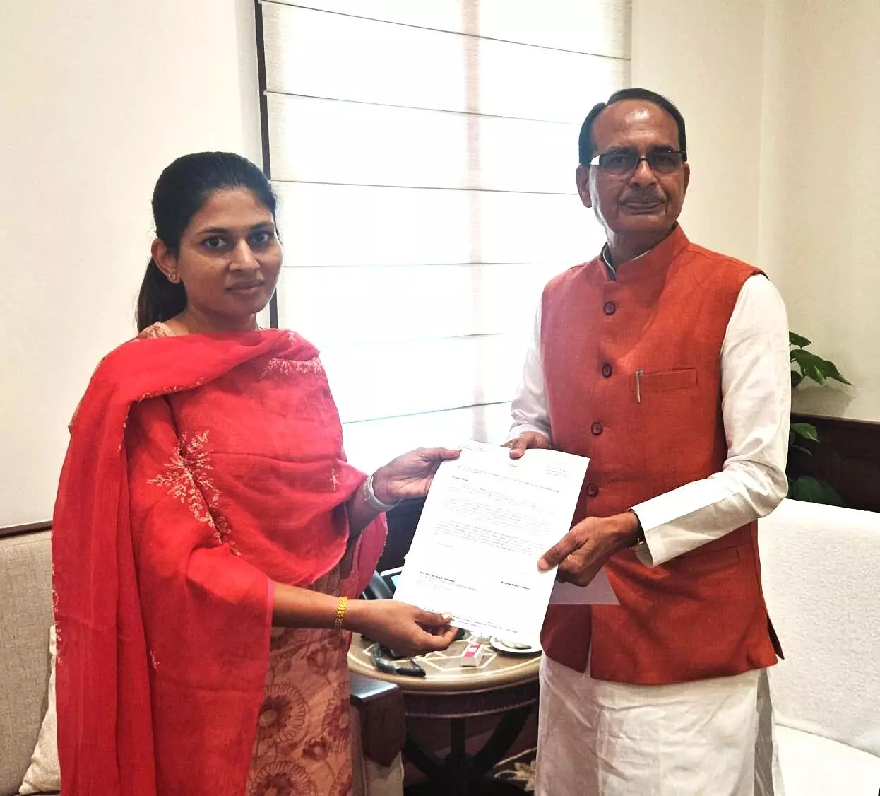 केळीचा हॉर्टीकल्चर क्लस्टर योजनेत जळगावचा समावेश करावा- केंद्रीय कृषी मंत्र्यांकडे रक्षा खडसेंची मागणी