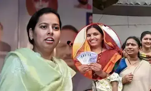 स्वातंत्र्य दिवसाच्या मुहूर्तावर लाडक्या बहीणीच्या खात्यावर रक्कम जमा, महिला व बाल विकास विभाग २४ तास कार्यरत - आदिती तटकरे स्वातंत्र्य दिवसाच्या मुहूर्तावर लाडक्या बहीणीच्या खात्यावर रक्कम जमा, महिला व बाल विकास विभाग २४ तास कार्यरत - आदिती तटकरे