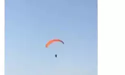 Fact Check : भारतीय वायूसेनेच्या पायलटला पकडलं, पाकिस्तानच्या पॅराग्लायडरचा जुना व्हिडिओ व्हायरल