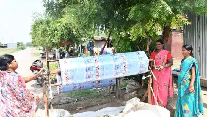 ‘पुरी’ गावच्या महिला बचत गटांची पंढरीची वाट