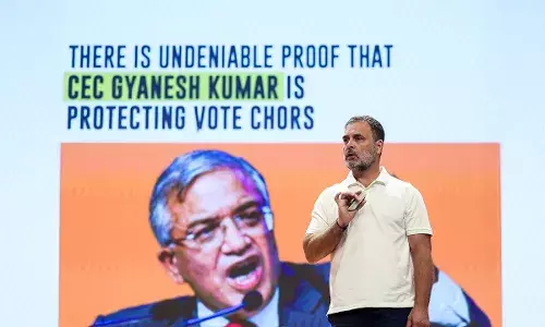 मतदारांची नाव वगळली राहुल गांधी वोट चोरीच्या मुद्दयावर आक्रमक