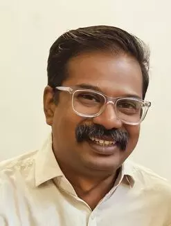 author-thhumb