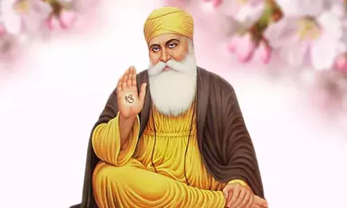 वयाच्या ९व्या वर्षी जानवं घालण्यास विरोध करणारे गुरु नानक!