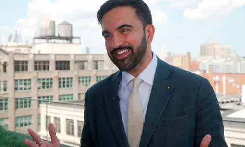 राजकीय भूकंप आणणारा तिशीचा तरुण राजकीय भूकंप आणणारा तिशीचा तरुण