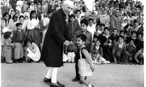 Childrens Day 2025 : लहान मुलं-मुली म्हणजे देशाची खरी शक्ती व समाज उभारणीचा पाया - पं. जवाहरलाल नेहरू Childrens Day 2025 : लहान मुलं-मुली म्हणजे देशाची खरी शक्ती व समाज उभारणीचा पाया - पं. जवाहरलाल नेहरू