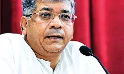 इतिहास साक्ष देईल की महाराष्ट्रात OBCचे आरक्षण वाचवणारे एकमेव नेते होते ते बाळासाहेब आंबेडकर