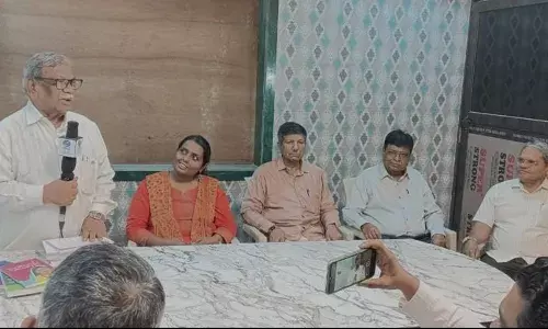 ज. वि. पवार यांच्या चळवळीवरील पुस्तकाचं प्रकाशन