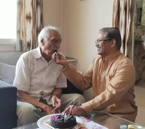 Dr. Baba Adhav सत्यशोधकाचा बुलंद आवाज शांत झाला !