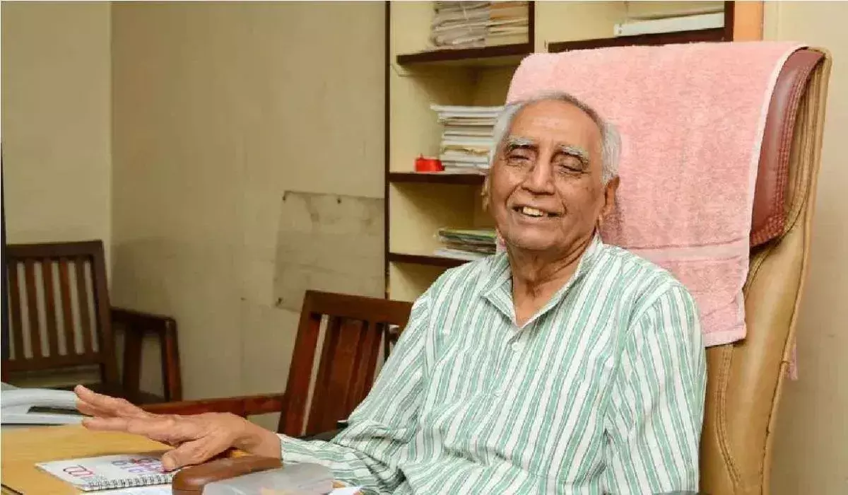 सामाजिक न्यायाचे एक मजबूत आधारस्तंभ म्हणजे डॉ. बाबा आढाव - राहुल गांधी