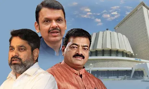 Maharashtra Winter Session Nagpur 2025 : सरकार विरोधी पक्षनेत्यांना एवढं का घाबरतंय? Maharashtra Winter Session Nagpur 2025 : सरकार विरोधी पक्षनेत्यांना एवढं का घाबरतंय?