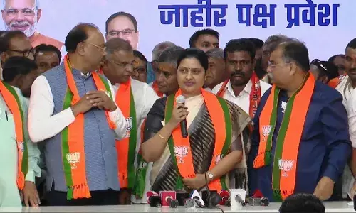 भाजपवासी प्रज्ञा सातव... भाजपवासी प्रज्ञा सातव...