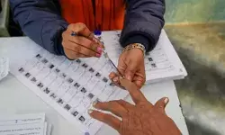 राज्यातील २३ नगरपरिषदा व नगरपंचायतींसाठी आज मतदान; २१ डिसेंबरला निकाल