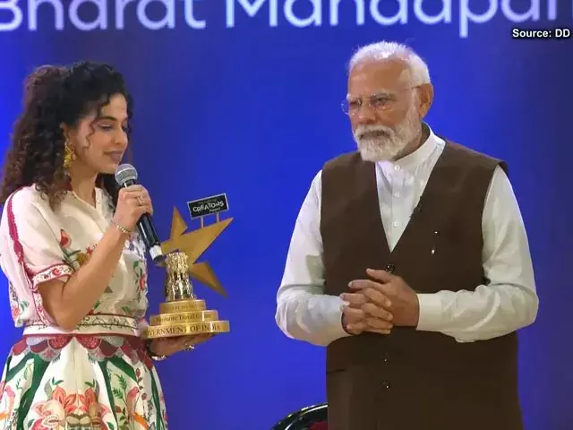 Curly Tales Controversy : मोदी सरकारच्या प्रचारासाठी Influencer Kamiya Jani ने घेतले ६ कोटी