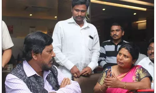 Ramdas Athawale Birthday ...म्हणून आठवले साहेब म्हणून वेगळे ठरतात - सुषमा अंधारे