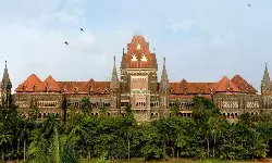 बिनविरोध निवडून आलेल्या नगरसेवकांना आव्हान देणारी याचिका हायकोर्टानं फेटाळली