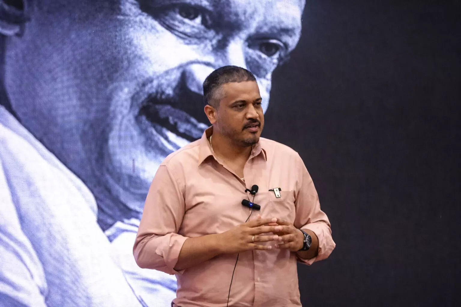 Review of Rohit Pawar Presentation : कायदे कितीही कडक बनवले तरी अंमलबजावणीची गुणवत्ता सत्ताधाऱ्यांवर अवलंबून असते