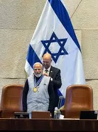 India Israel Relations : पंतप्रधान नरेंद्र मोदींना इस्रायल सरकारकडून मिळालेला ‘केनेसेट मेडल’ वाद काय सांगतो?