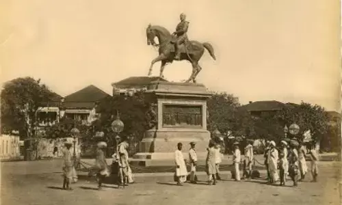 Kala Ghoda history : मुंबईच्या इतिहासातील विसरलेला लढवय्या : बाबू मुंबरकरांनी फोर्टमधील काळा घोडा कसा हटवला?