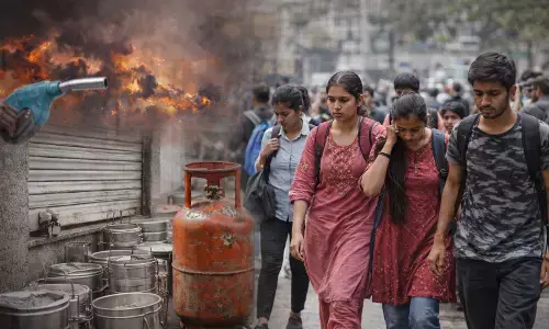 War Impact : गॅस टंचाई आणि बंद होणाऱ्या मेस, विद्यार्थ्यांच्या स्थलांतराची भीती !