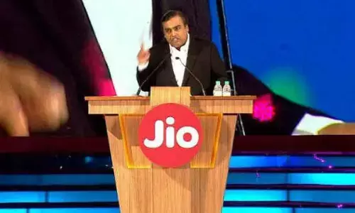 Reliance Jio च्या IPO चा मार्ग मोकळा!