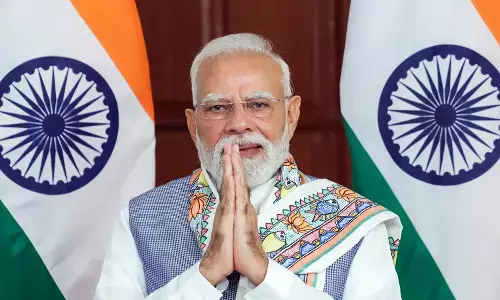 मोदींना जाहीर सवाल : स्वतंत्र भारत देश तुम्ही कुणाला विकला आहे का?