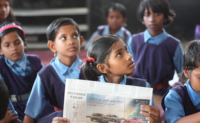 चालू शैक्षणिक वर्षांपासून पहिली व सहावीतील विद्यार्थ्यांना मराठी सक्तीची चालू शैक्षणिक वर्षांपासून पहिली व सहावीतील विद्यार्थ्यांना मराठी सक्तीची