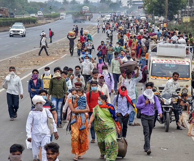 रोखठोक: परप्रांतीय गेल्यानं खरंच मराठी तरुणांना नोकऱ्या मिळतील का? रोखठोक: परप्रांतीय गेल्यानं खरंच मराठी तरुणांना नोकऱ्या मिळतील का?