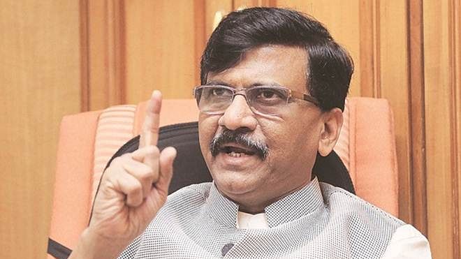 ट्रम्प भारतात कोरोना घेऊन आले : संजय राऊत