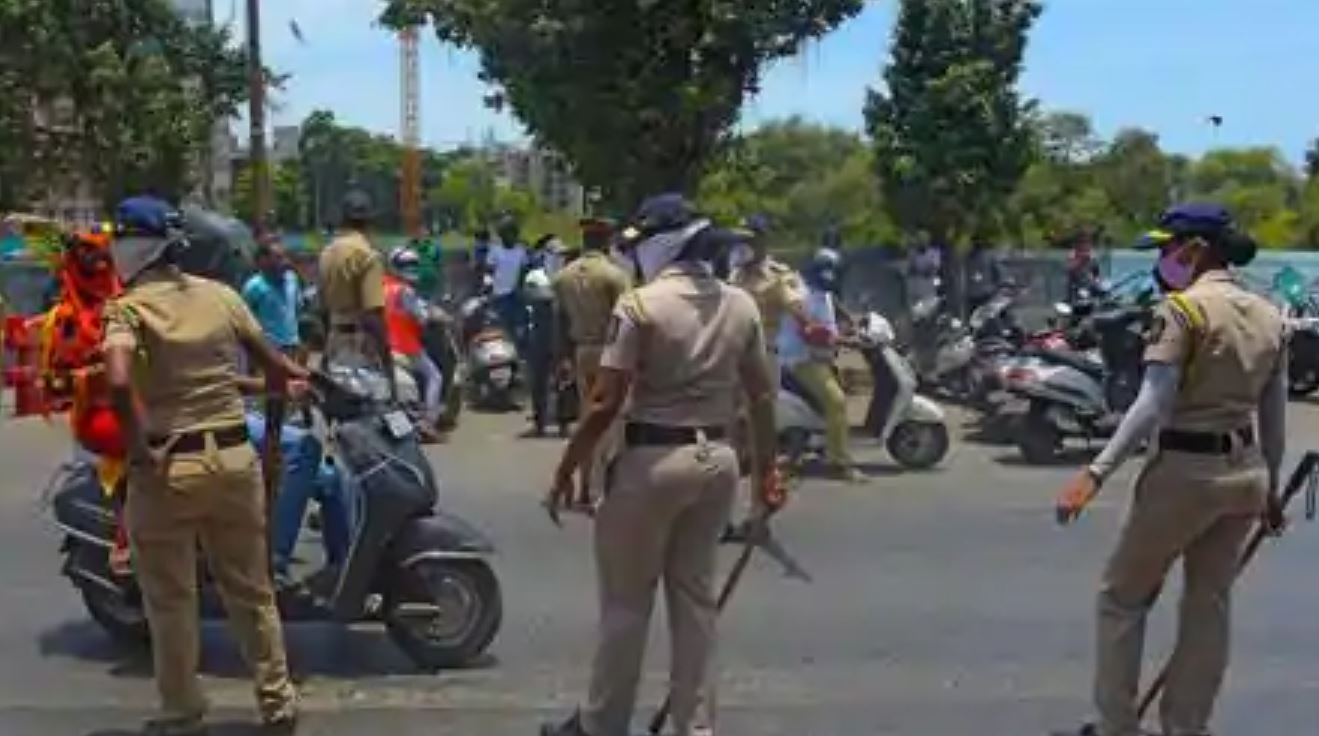 VIDEO: धक्कादायक! बीड मध्ये चार कोरोनाग्रस्त रुग्णांवर गुन्हा दाखल